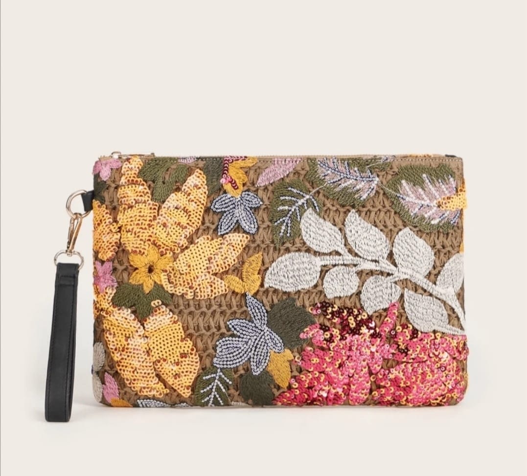 Sequin Flower Straw Casual Wristlet / Clutch