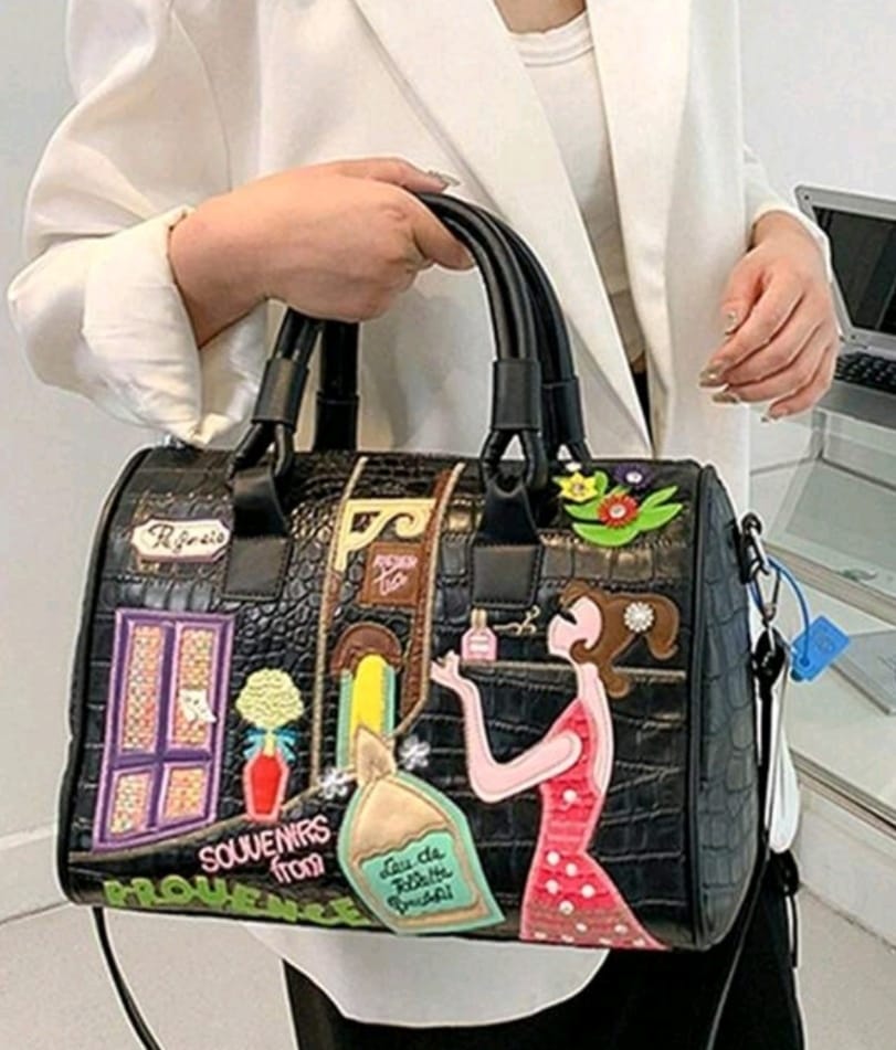 Pu Shoulder Bag With Large Capacity And Embroidered Character Design