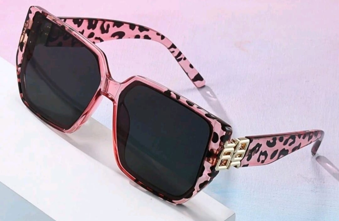 Pink Animal Pink-Vintage Square Oversized Thick Frame Sunglasses