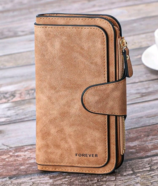 Beige Long Tri-Fold Clasp Wallet