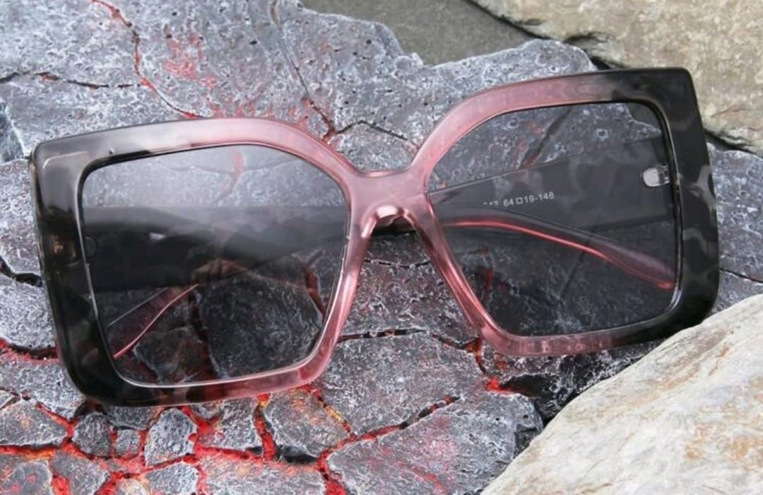 Oversized Butterfly Color-block Sunglasses