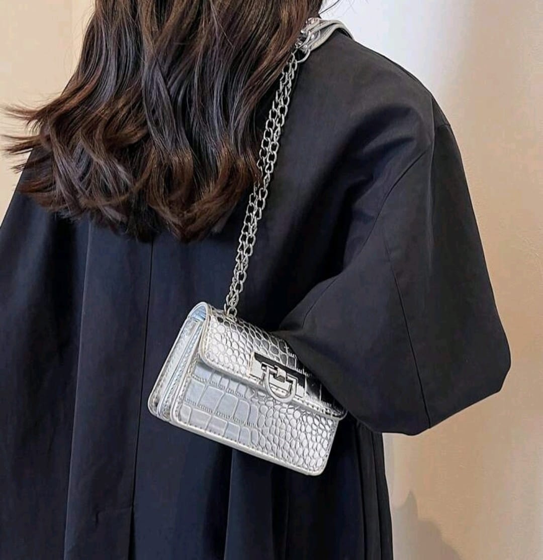 Silver Crocodile Embossed Twist Lock Fashion Shoulder Bag